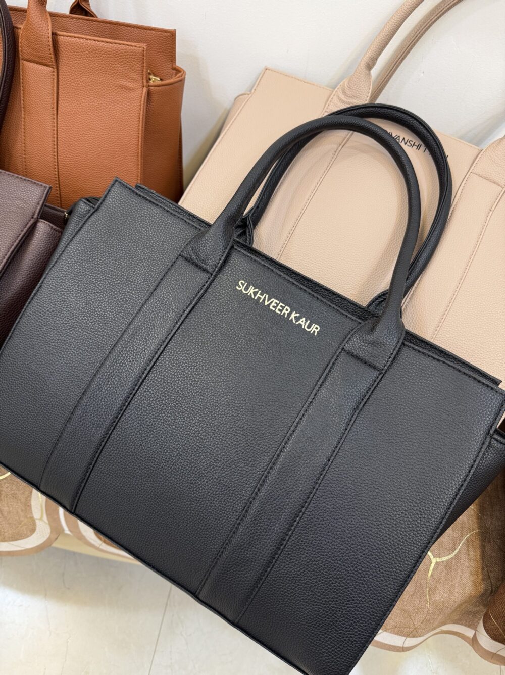 Laellore: The Perfect Laptop Bags for the Modern Office Woman